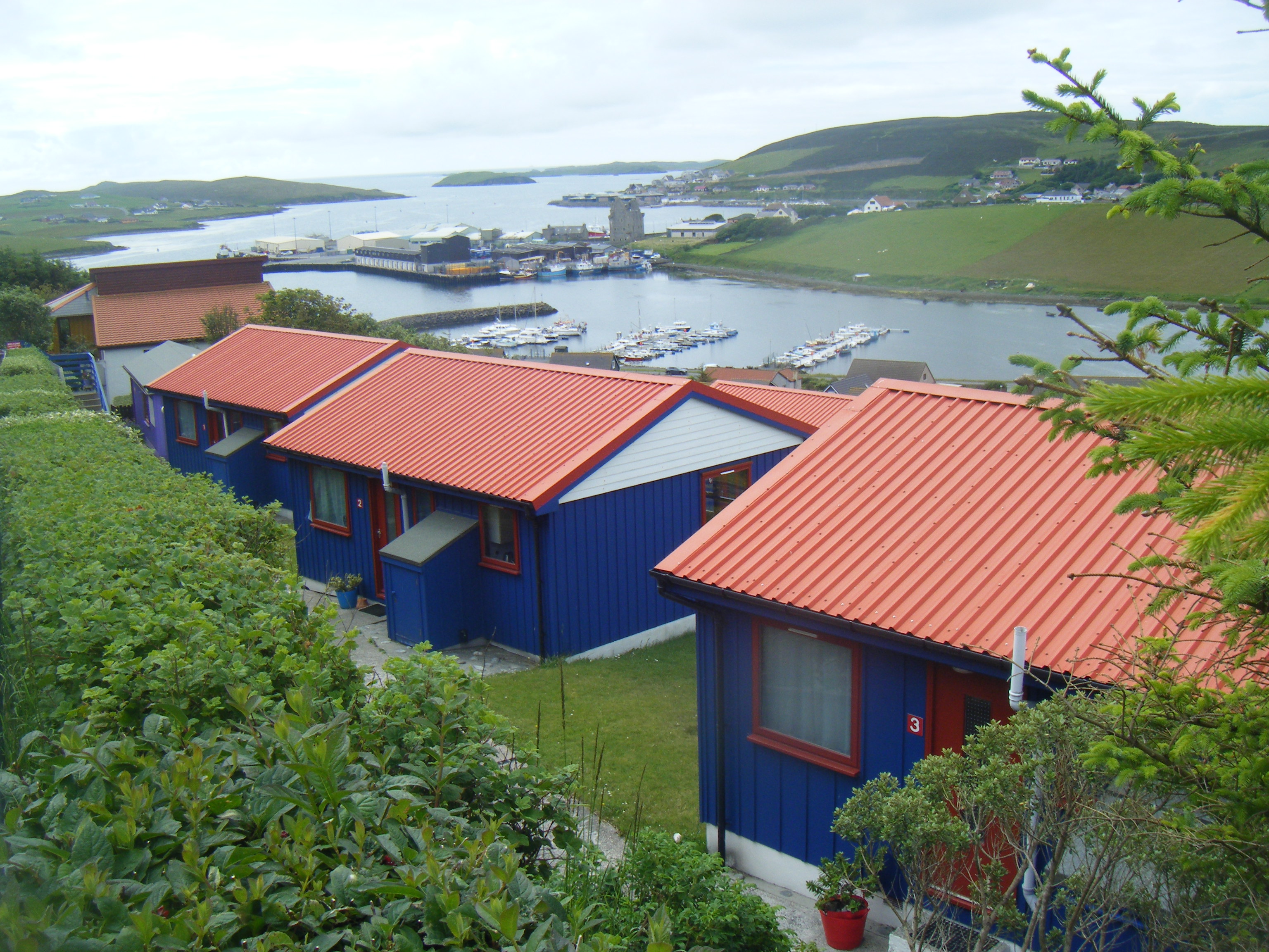 Easterhoull Chalets Logo